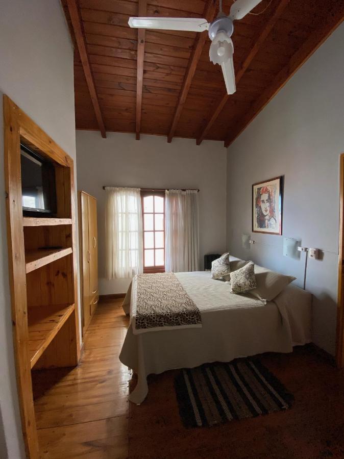 Hosteria Isabel Departamentos Y Habitaciones Con Bano Privado Las Grutas Rum bild