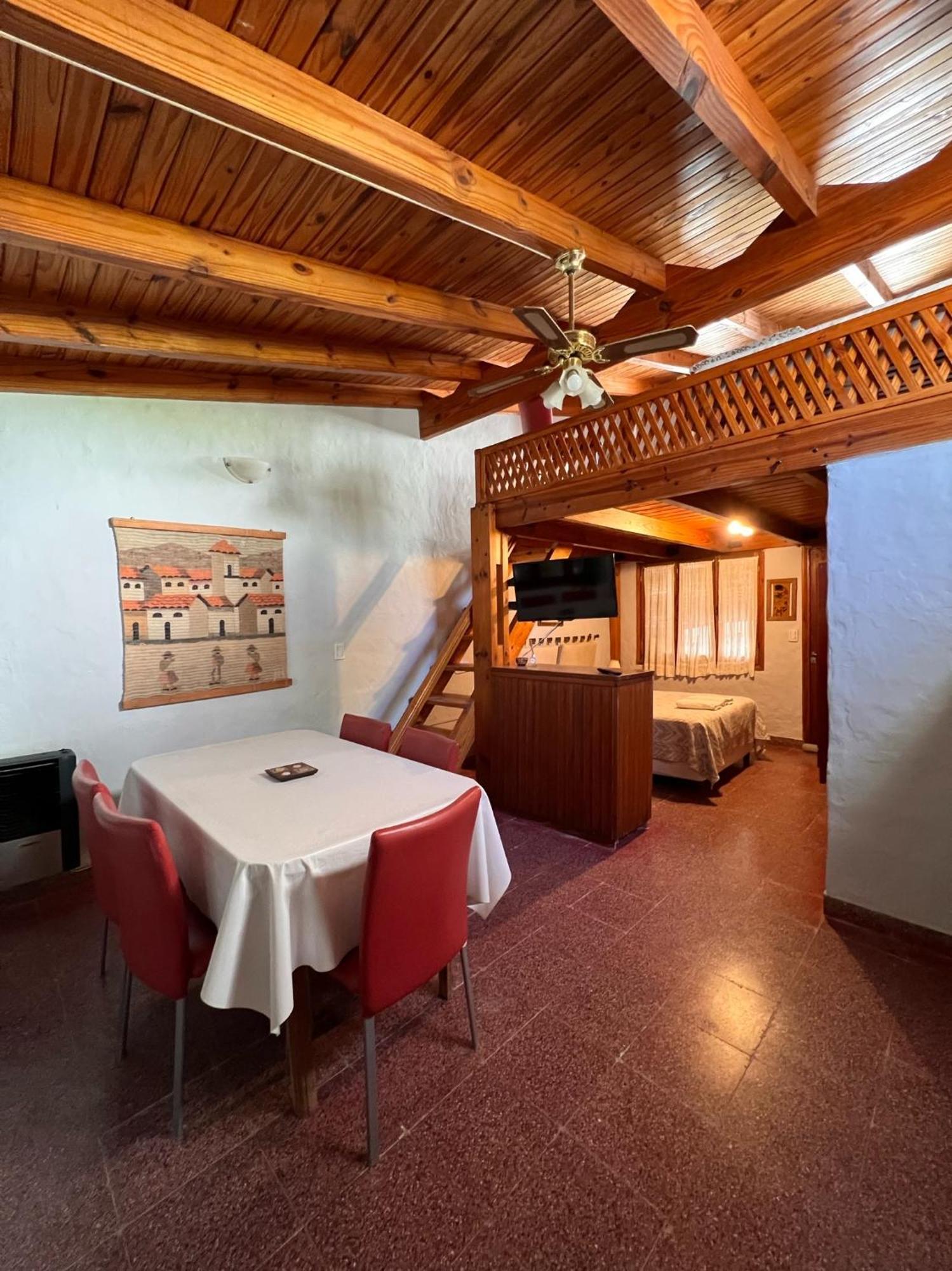Hosteria Isabel Departamentos Y Habitaciones Con Bano Privado Las Grutas Rum bild