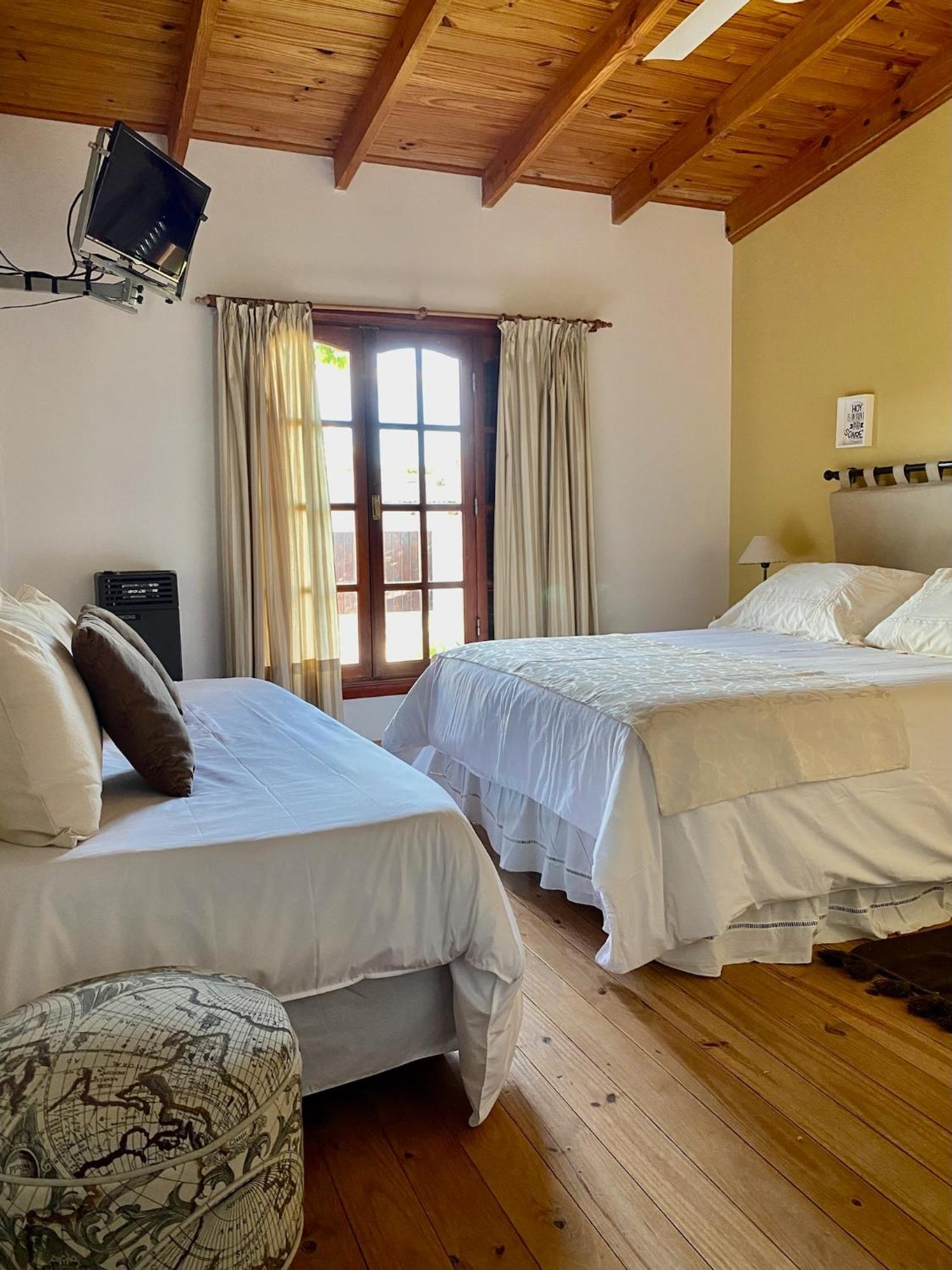 Hosteria Isabel Departamentos Y Habitaciones Con Bano Privado Las Grutas Rum bild